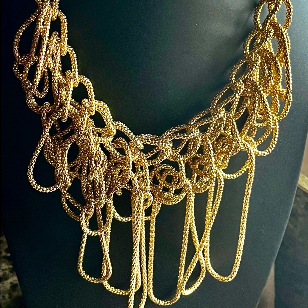 Statement Textured Chain Necklace - Picture 2 of 2